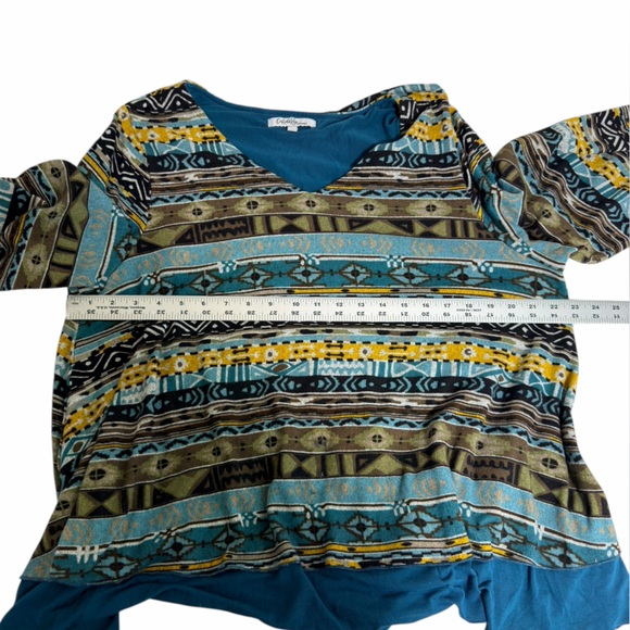 Catchfly Studio Tribal Print Split Back Long Sleeve Top - XXL - Picture 5 of 7